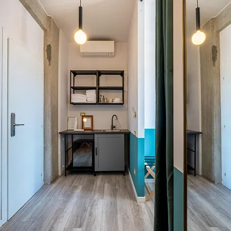 Guest house Mytinyhome Festina Lente